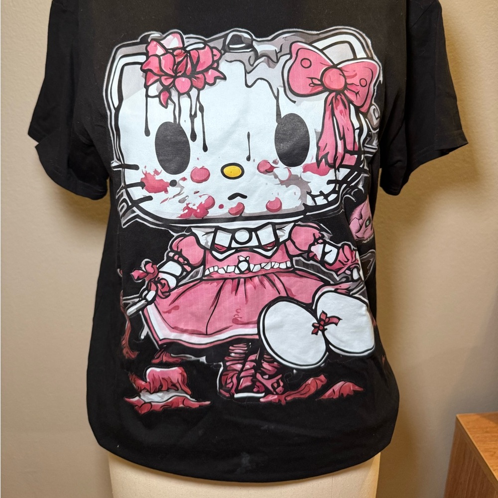 Hello Kitty Graphic T-Shirt